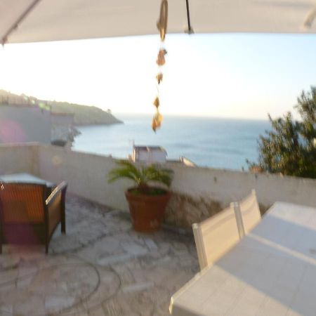 Casa Vacanze Vincenzo E Rosanna Castro  ภายนอก รูปภาพ