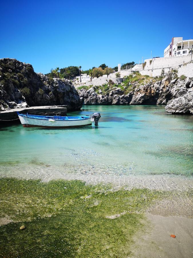 Casa Vacanze Vincenzo E Rosanna Castro  ภายนอก รูปภาพ
