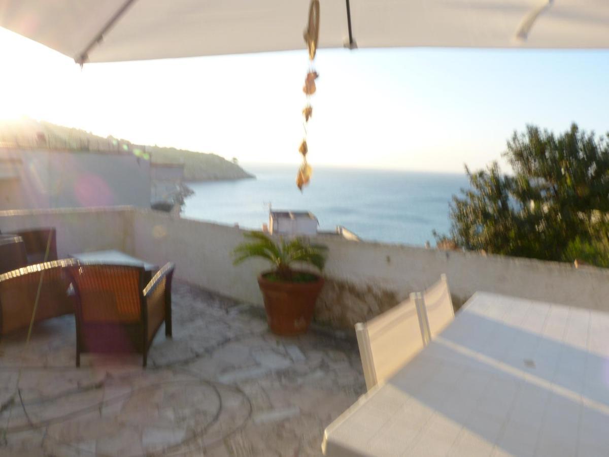 Casa Vacanze Vincenzo E Rosanna Castro  ภายนอก รูปภาพ