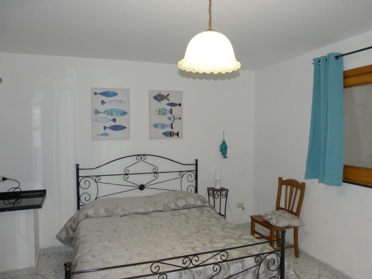 Casa Vacanze Vincenzo E Rosanna Castro  ภายนอก รูปภาพ